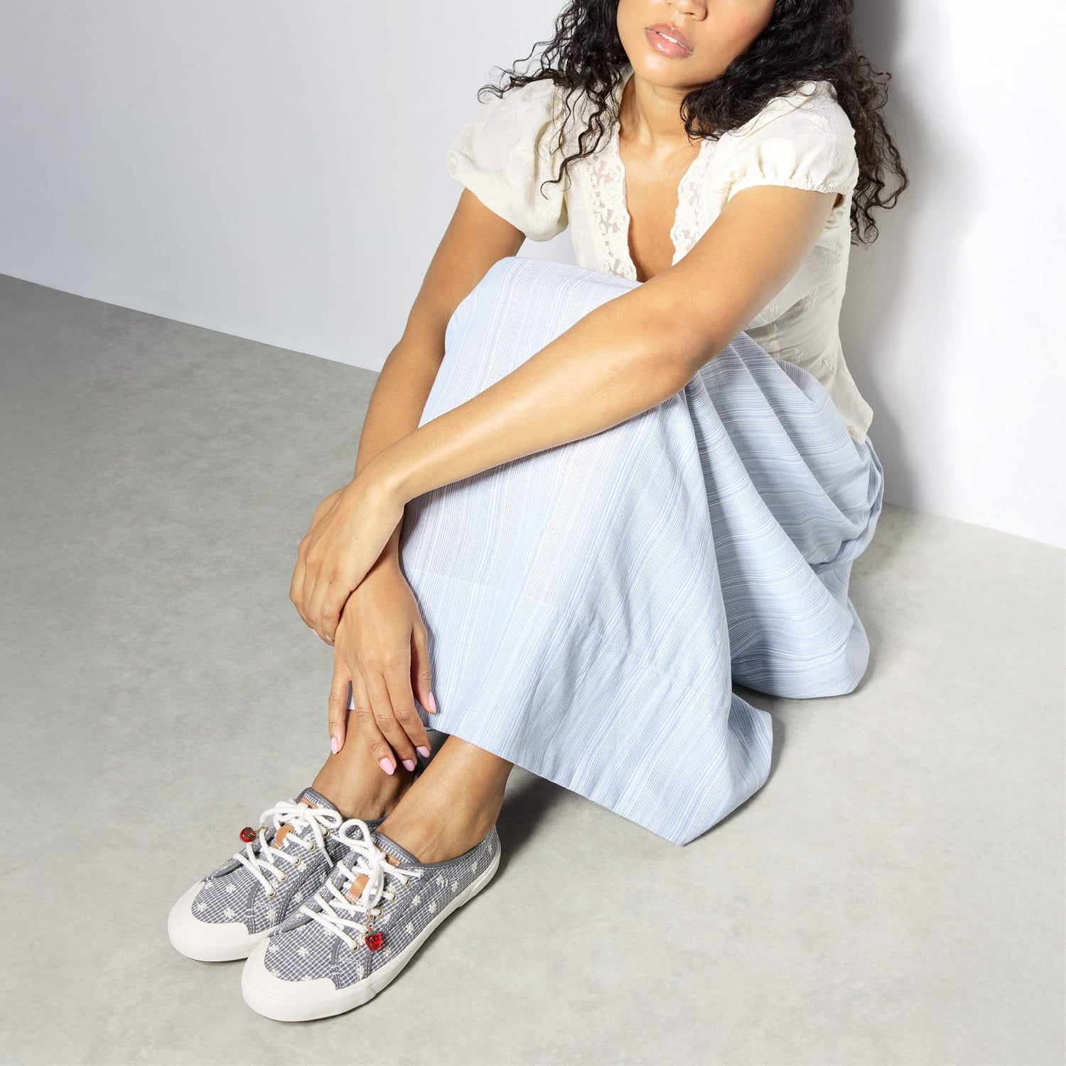 WomenShop All Sneakers