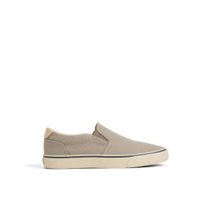 Helm Slip-on Sneaker